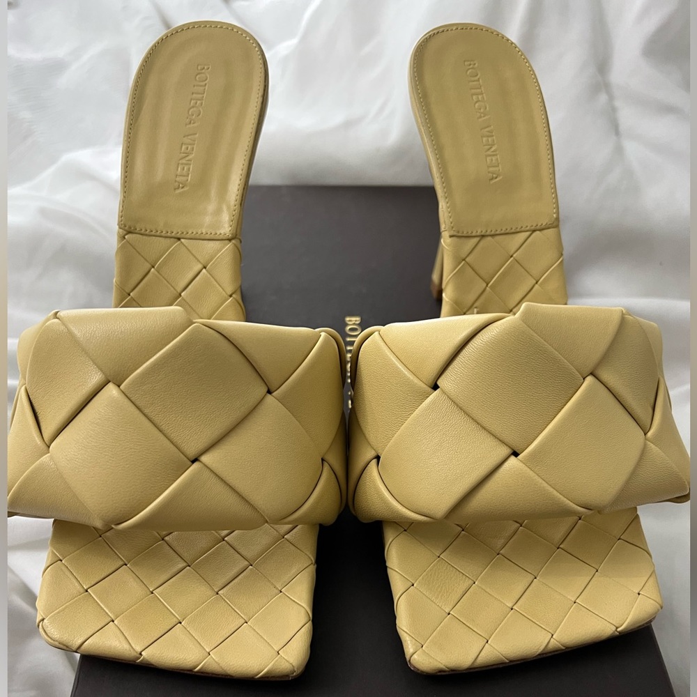 BOTTEGA VENETA
